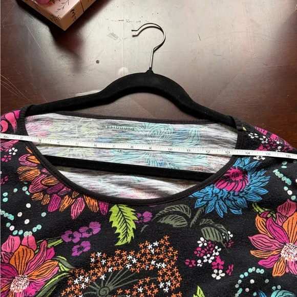 Westbound Black Floral Short Sleeve Top - Picture 5 of 6